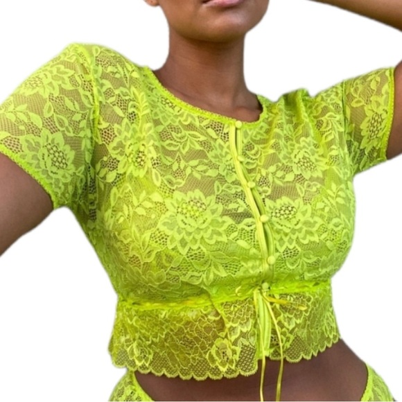 NWT “SAVAGE X FENTY” CHARTREUSE COLOR LACE CAMISOLE or CROPPED TOP SIZE XL - Picture 8 of 11